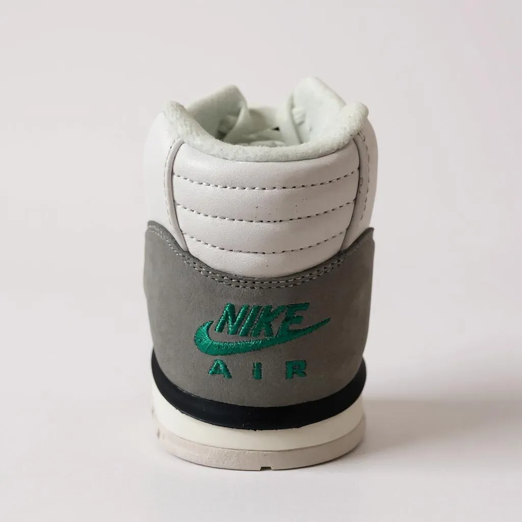 Trainer 1 "Chlorophyll"