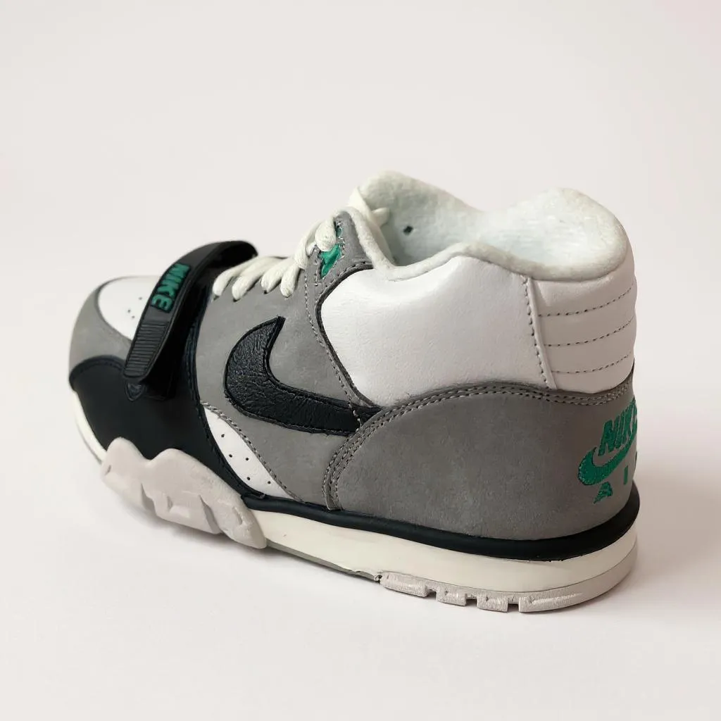 Trainer 1 "Chlorophyll"
