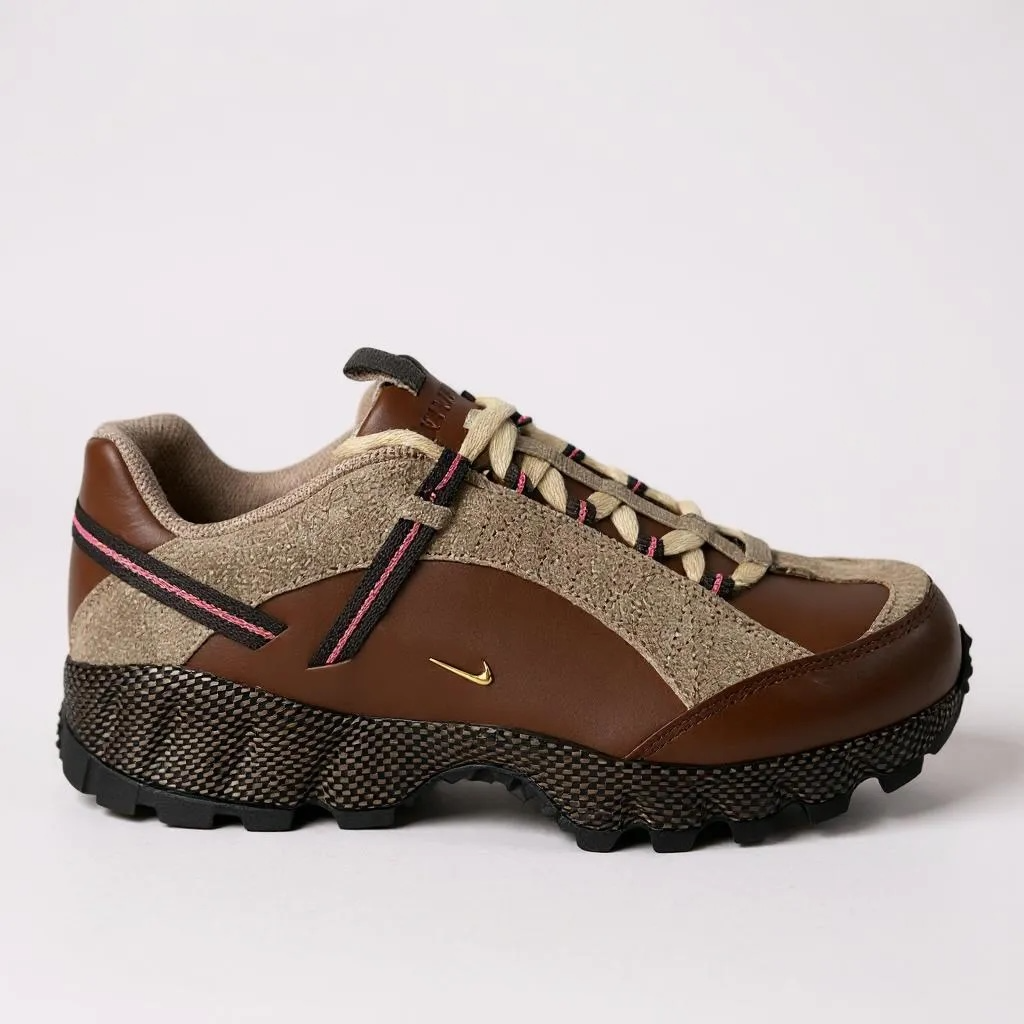 Nike Air Humara LX jacquemus "Brown"